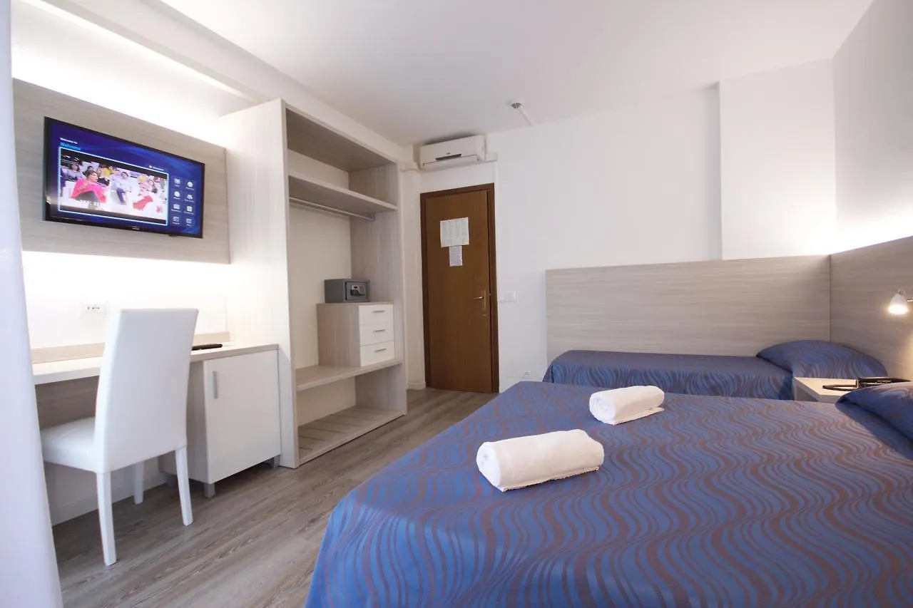 Hotel Serenella Lido di Jesolo 3*,  Italy