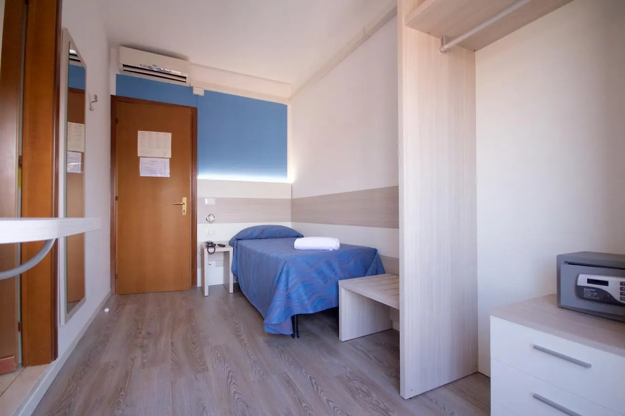Hotel Serenella Lido di Jesolo 3*,