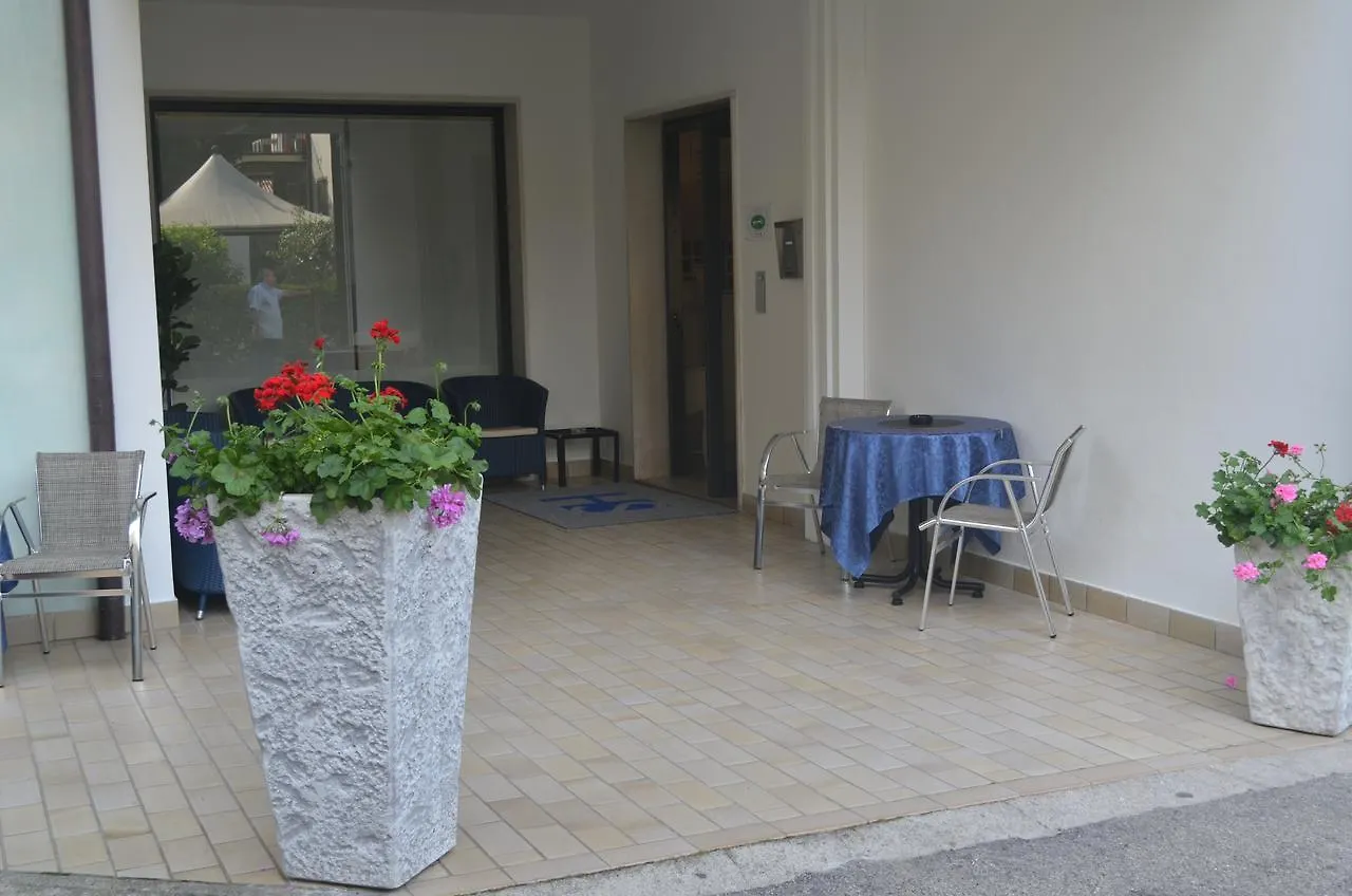 ***  Hotel Serenella Lido di Jesolo Italy