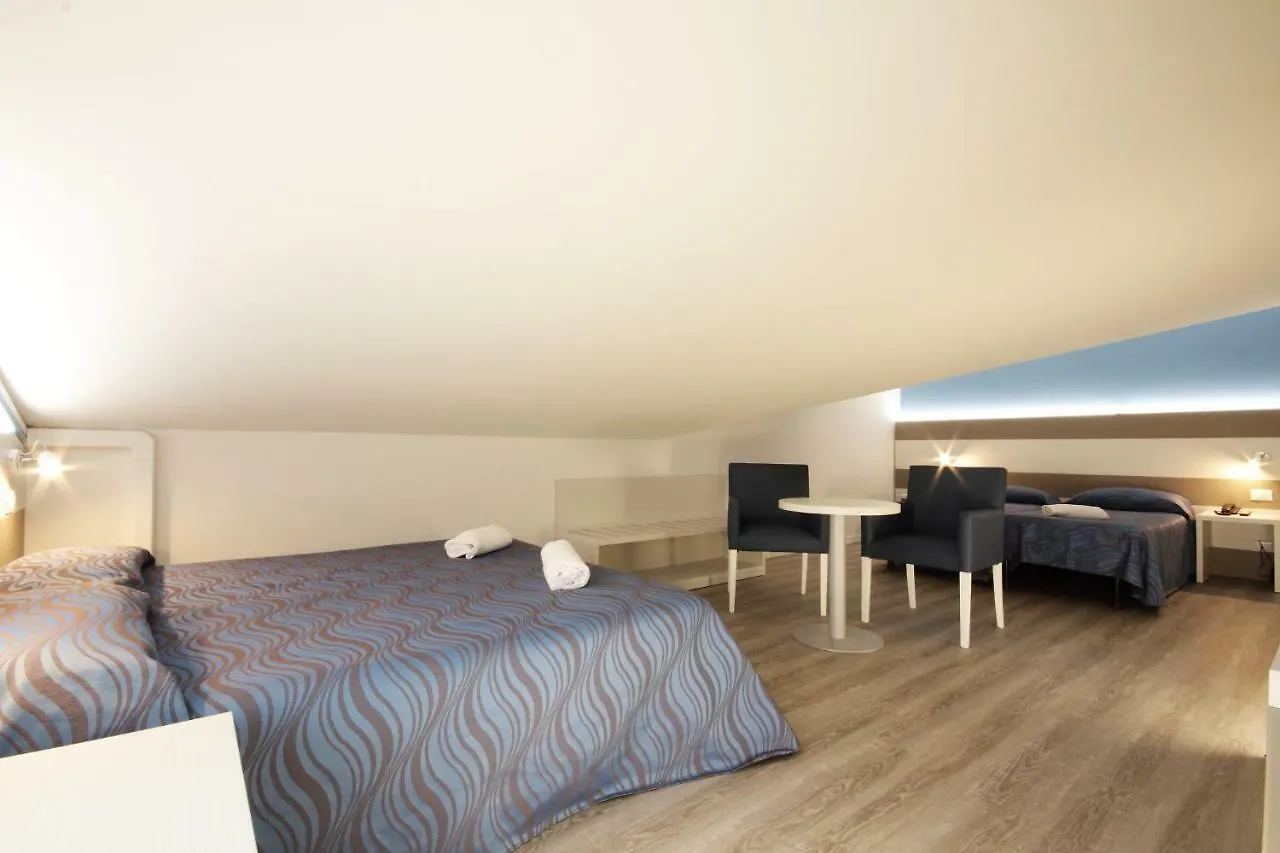 Hotel Serenella Lido di Jesolo 3*,  Italy